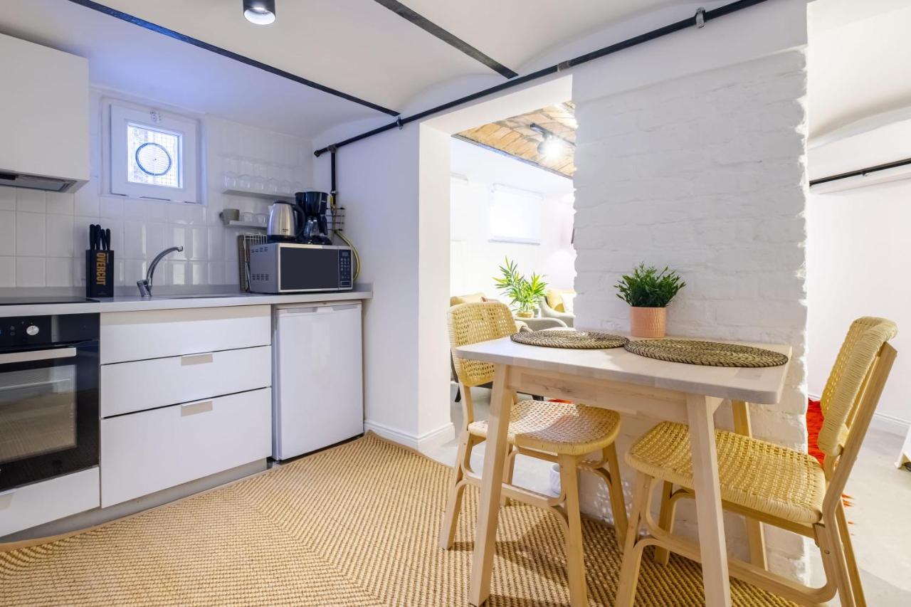 Vibrant Flat 5 Minutes Walk To Istiklal In Beyoglu Apartment Istanbul Exterior photo